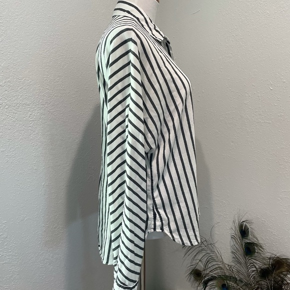 Bella Dahl button down long sleeves blouse L - Picture 3 of 10